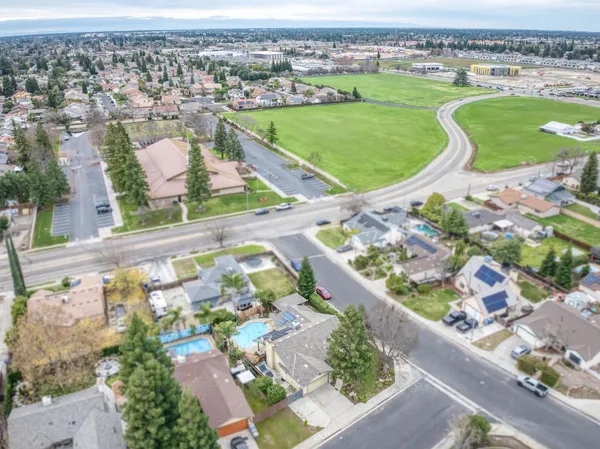 $475,000 | 230 North Bush Avenue, Clovis, CA 93612