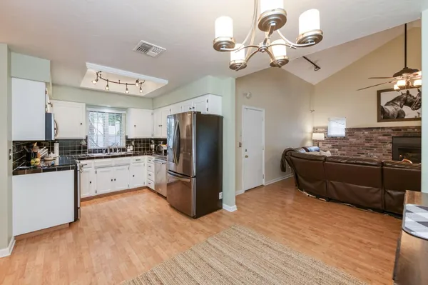 $475,000 | 230 North Bush Avenue, Clovis, CA 93612