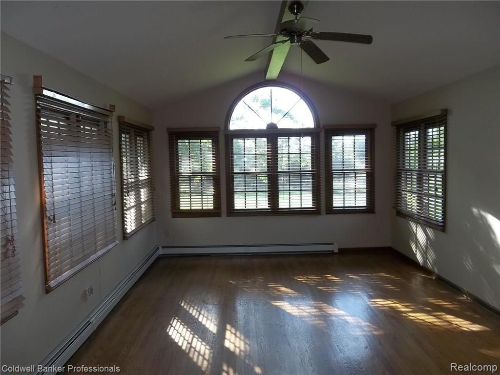 2140 Bullock Road Lapeer, MI 48446 - Photo 15 of 34 100_2233.JPG