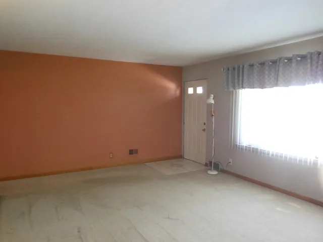 $314,900 | 1004 Westminster Road, Joliet, IL 60435