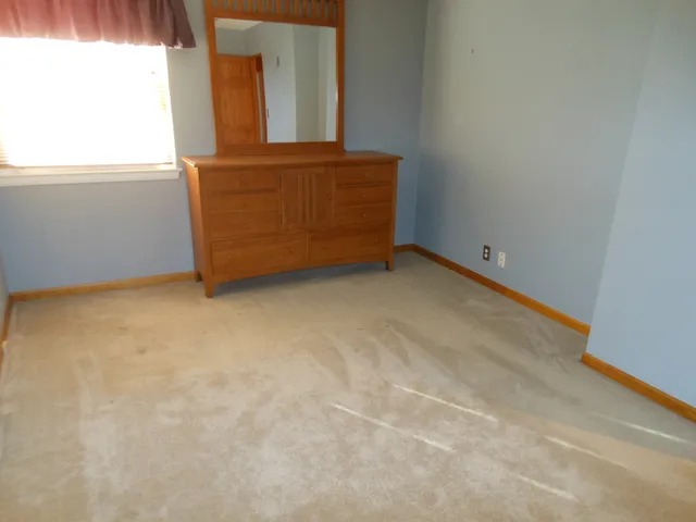 $314,900 | 1004 Westminster Road, Joliet, IL 60435