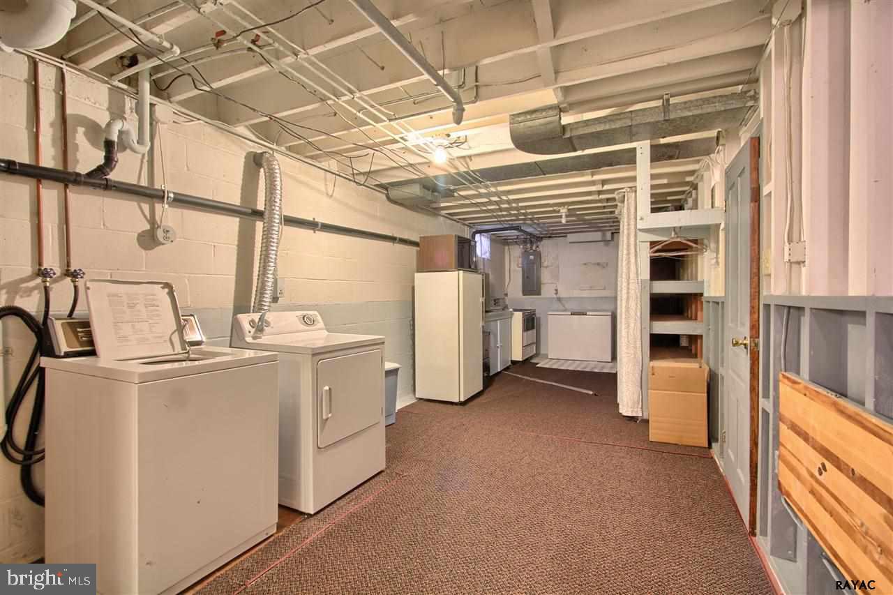 303 Maywood Road York, PA 17402 - Photo 22 of 30 Gallery Image 22