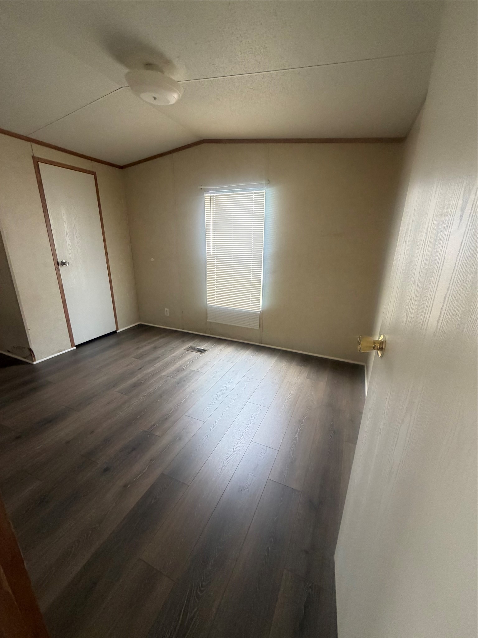 601 Clear Lake Road, Unit B Highlands, TX 77562 - Photo 10 of 12