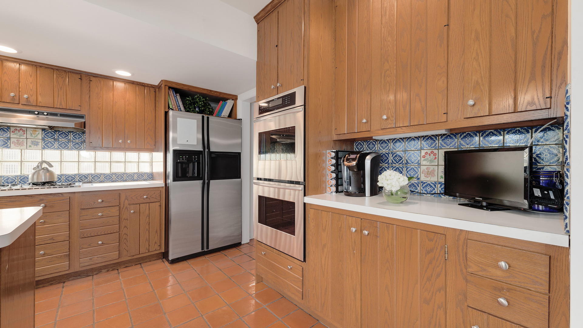 301 North Delaplaine Road Riverside, IL 60546 - Photo 14 of 34