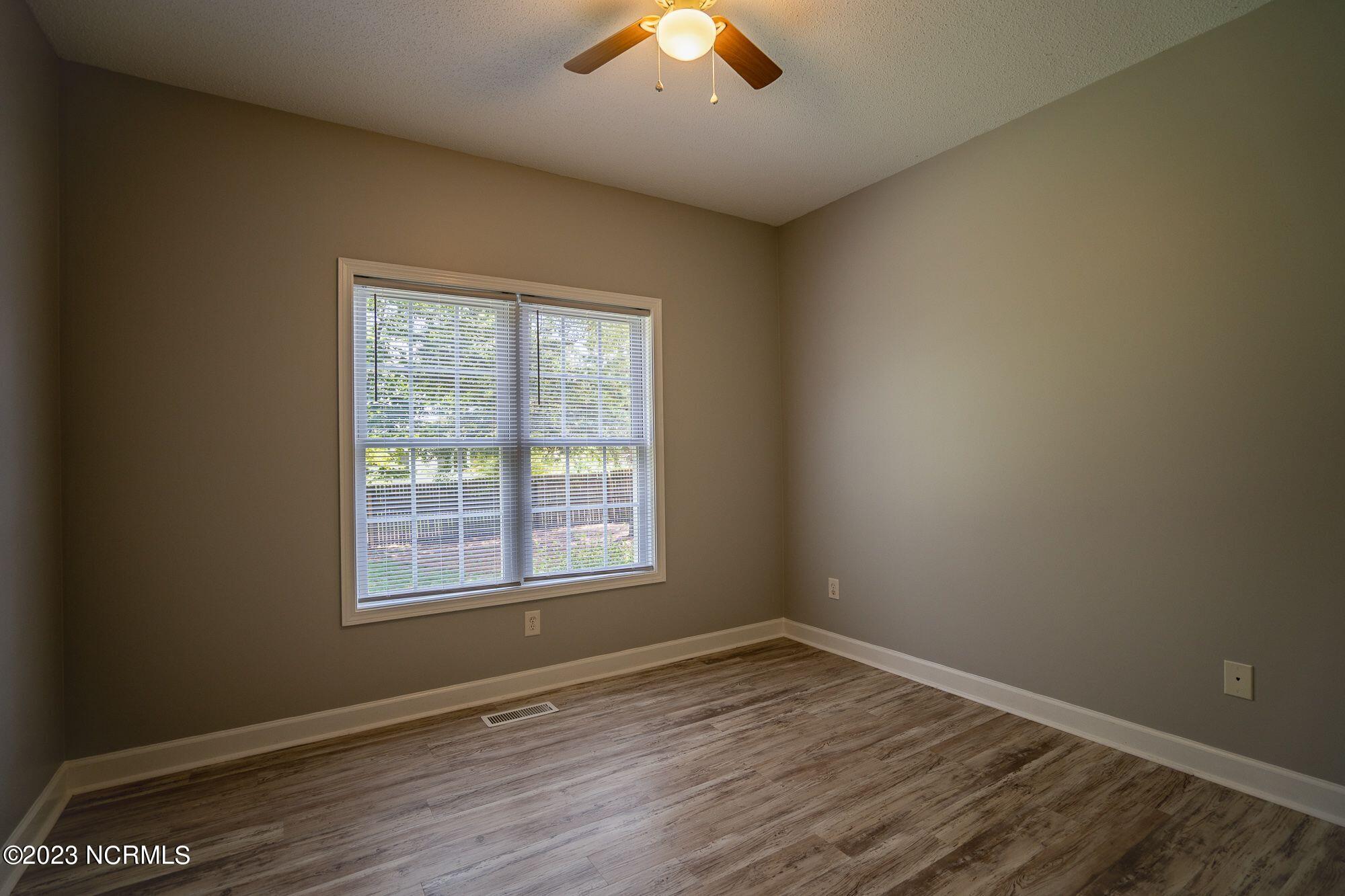 10 Red Cedar Lane Pinehurst, NC 28374 - Photo 15 of 27 10 Red Cedar Lane bedroom #2