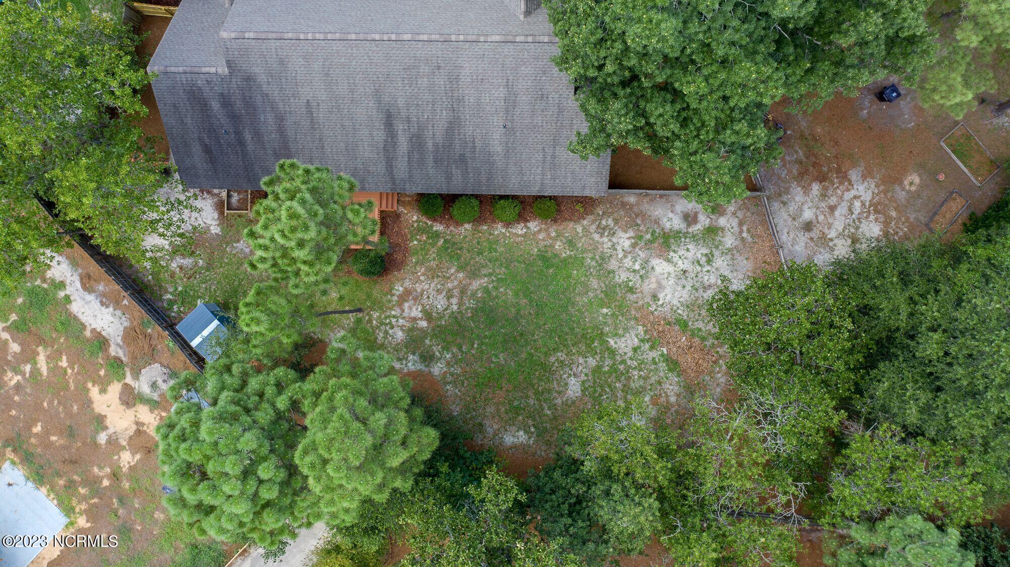10 Red Cedar Lane Pinehurst, NC 28374 - Photo 23 of 27 10 Red Cedar Drone of back yard