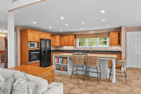 $2,750,000 | 350 Plum Street, West Barnstable, MA 02668