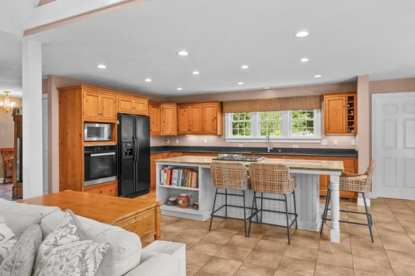 $2,750,000 | 350 Plum Street, West Barnstable, MA 02668