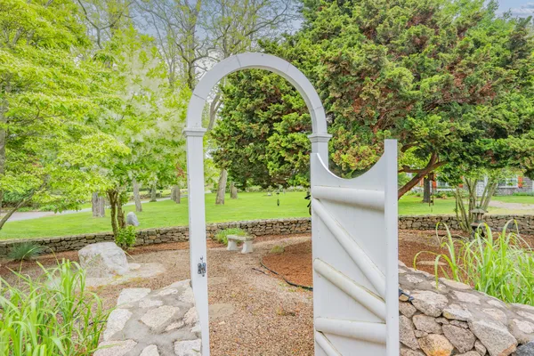 $2,750,000 | 350 Plum Street, West Barnstable, MA 02668