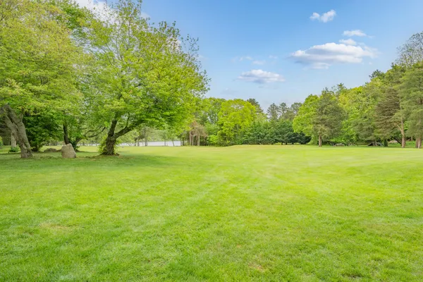 $2,750,000 | 350 Plum Street, West Barnstable, MA 02668