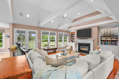 $2,750,000 | 350 Plum Street, West Barnstable, MA 02668