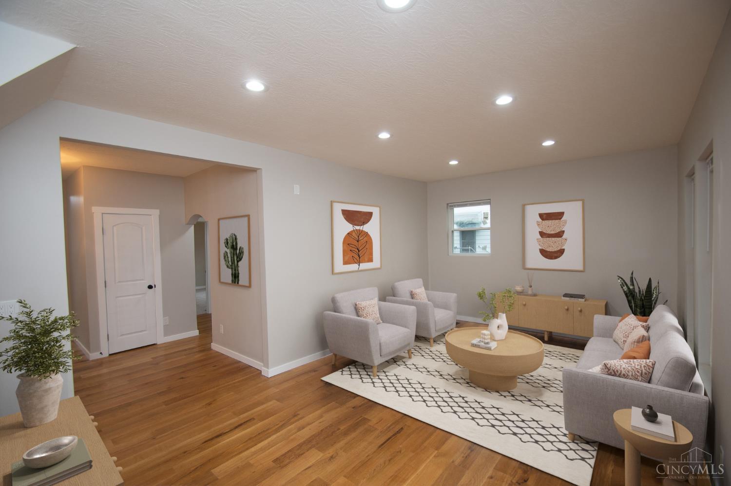 2097 West Fork Road Cincinnati, OH 45211 - Photo 3 of 47 Gallery Image 3