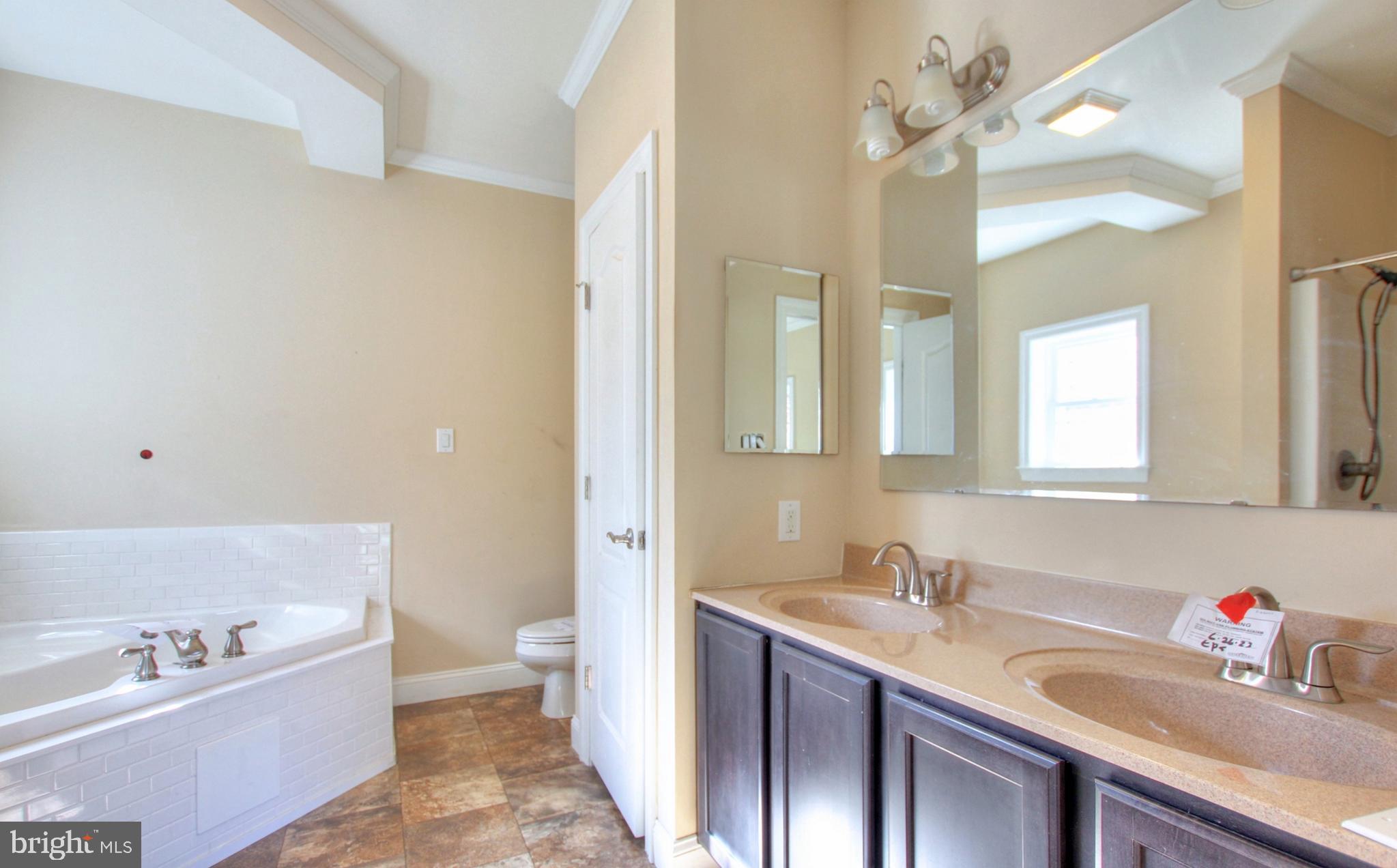 3525 Oak Road Laurel, MD 20724 - Photo 19 of 36 Primary bathroom