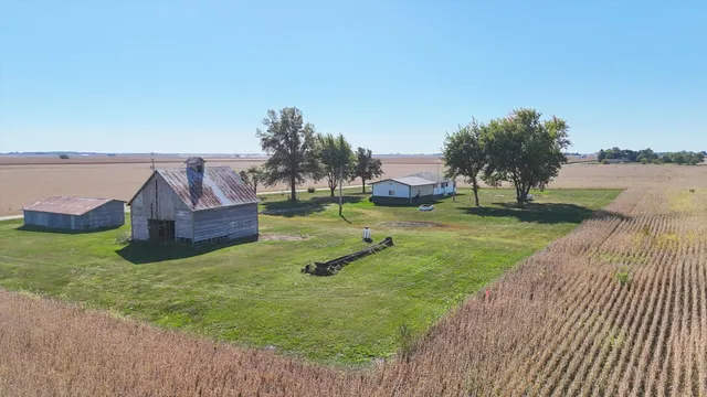 $199,000 | 1781 North 1400 East Road, Roberts, IL 60962
