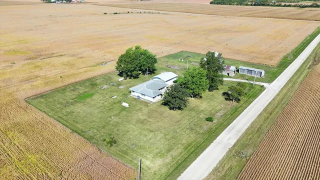 $199,000 | 1781 North 1400 East Road, Roberts, IL 60962