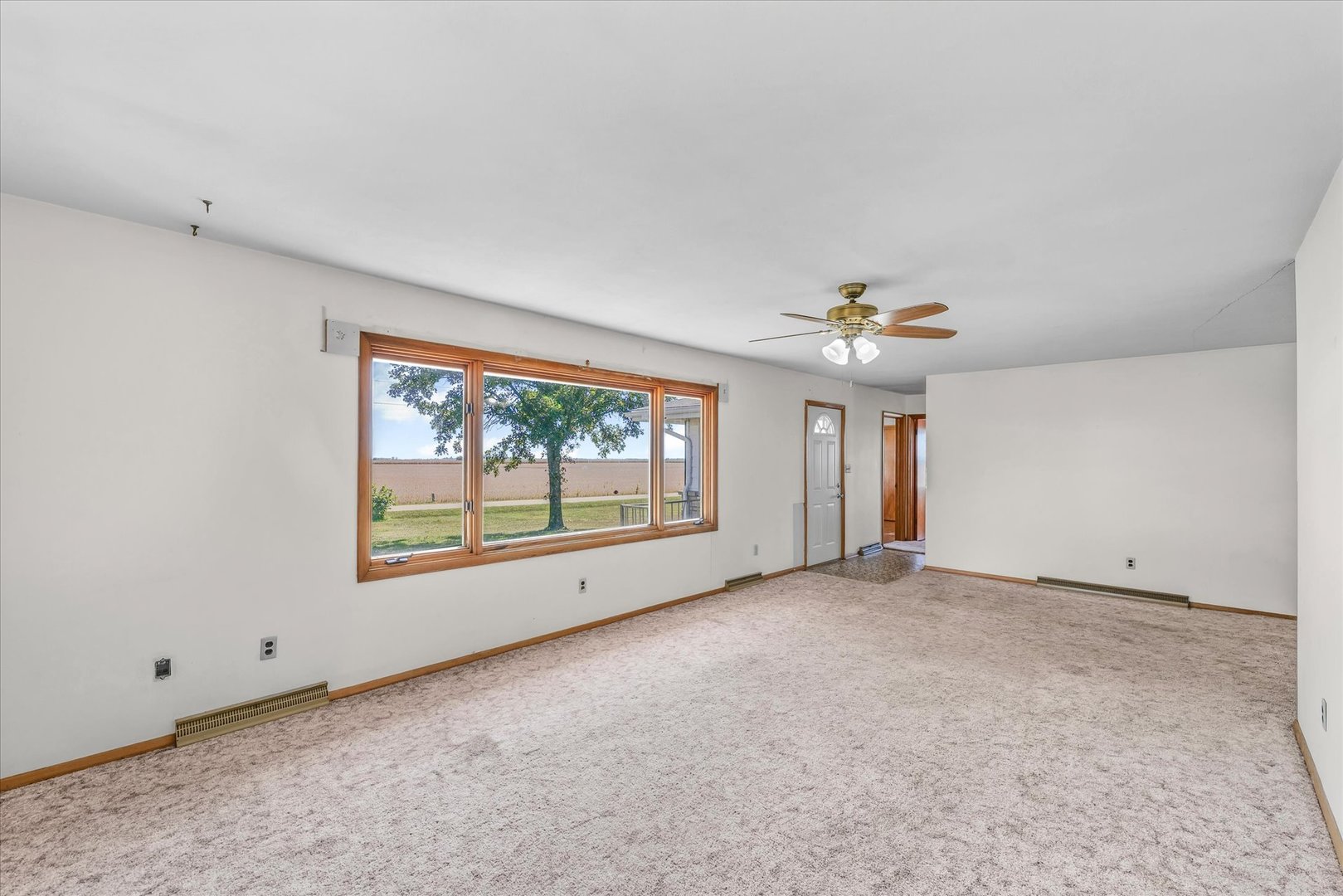 1781 North 1400 East Road Roberts, IL 60962 - Photo 8 of 33