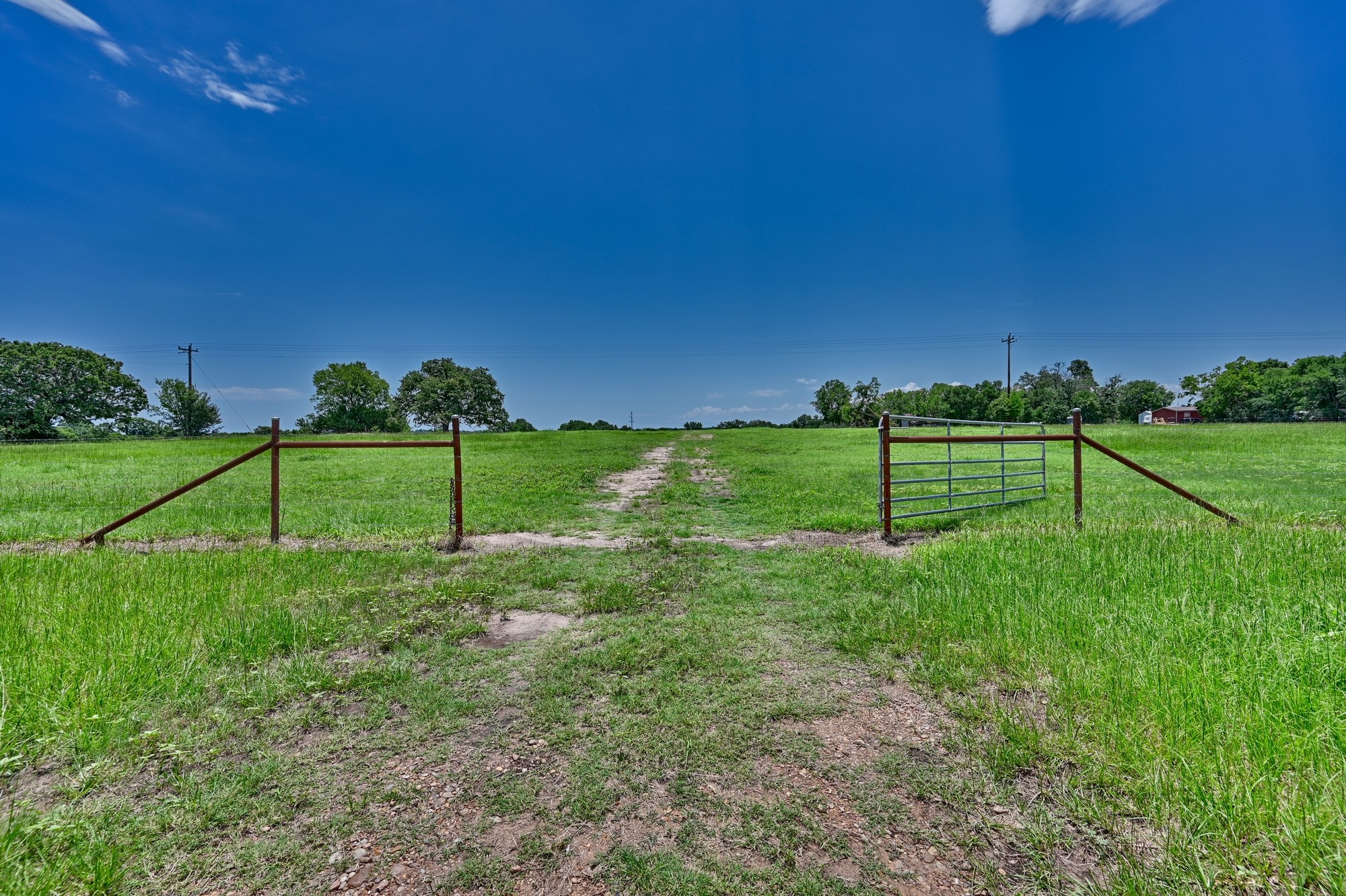 4410 Clay Crk Road Brenham, TX 77833 - Photo 4 of 23 Front Gate