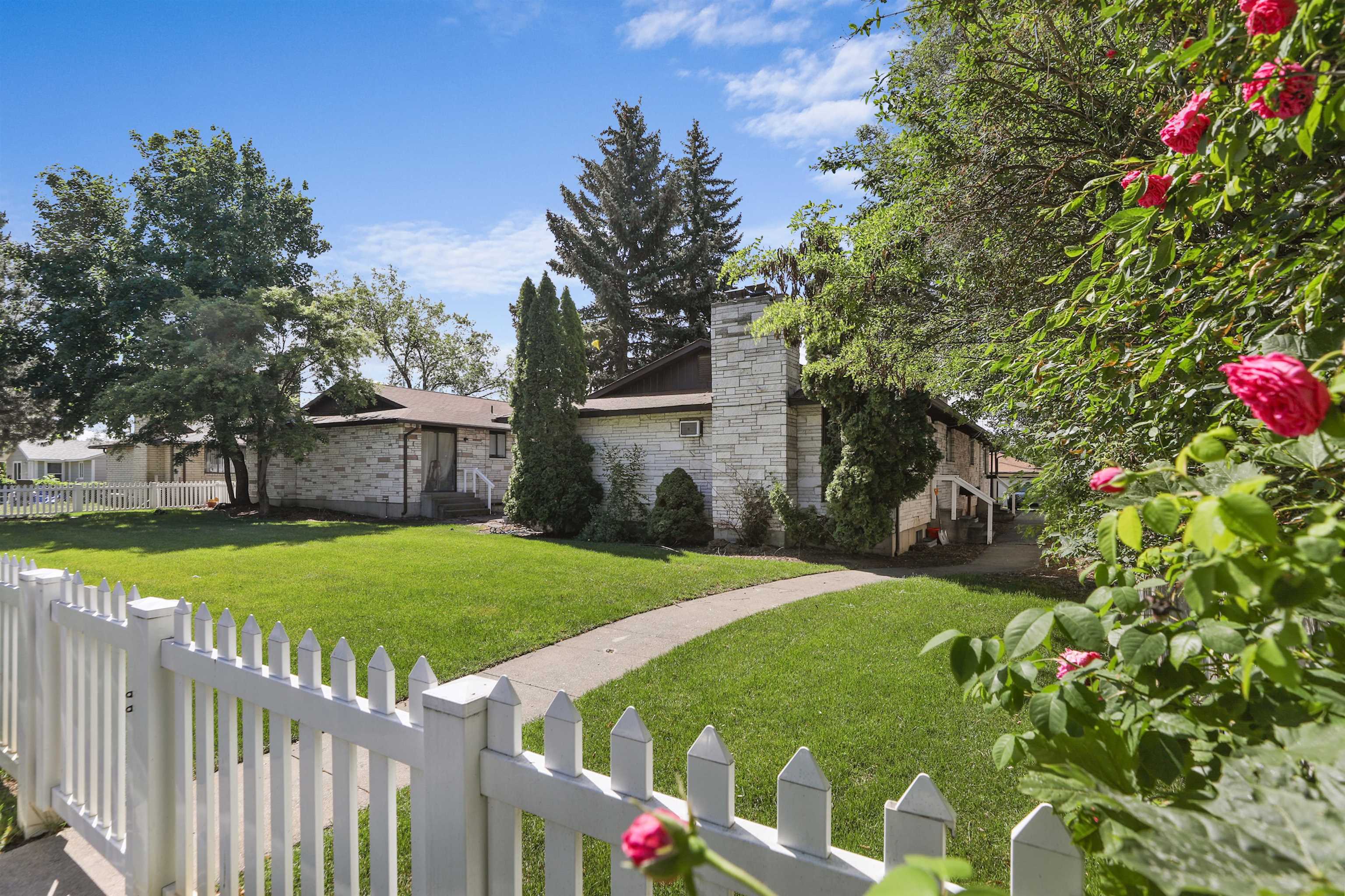 1504 East Nebraska Avenue Unit 1506 1508 1510 E NEBRASKA AVE  