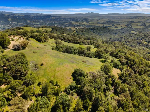 $1,350,000 | 7251 Grove Court, Sonoma, CA 95476
