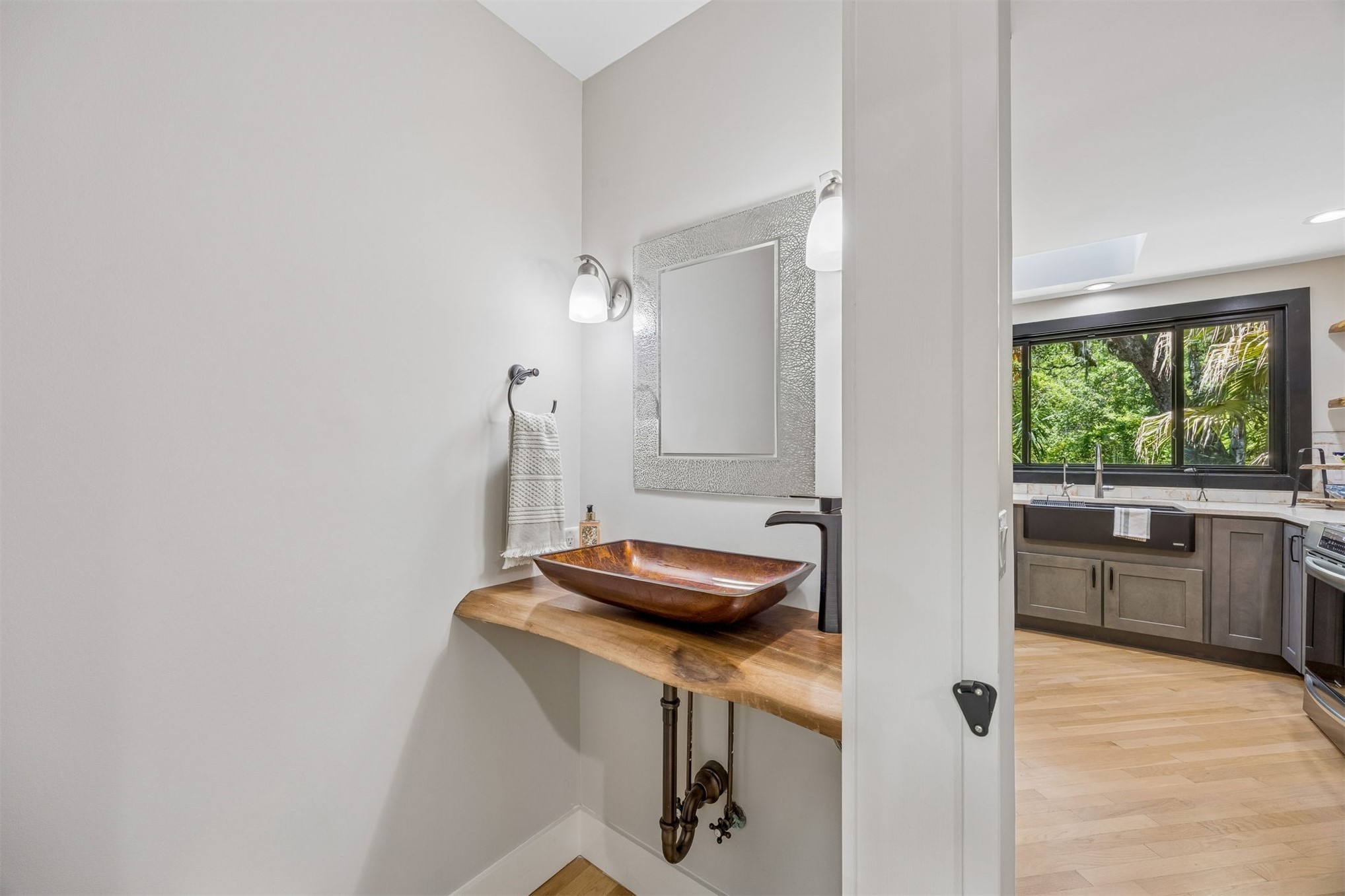 57 Laurel Oak Road Fernandina Beach, FL 32034 - Photo 17 of 65 Half Bath- Perfect for guests