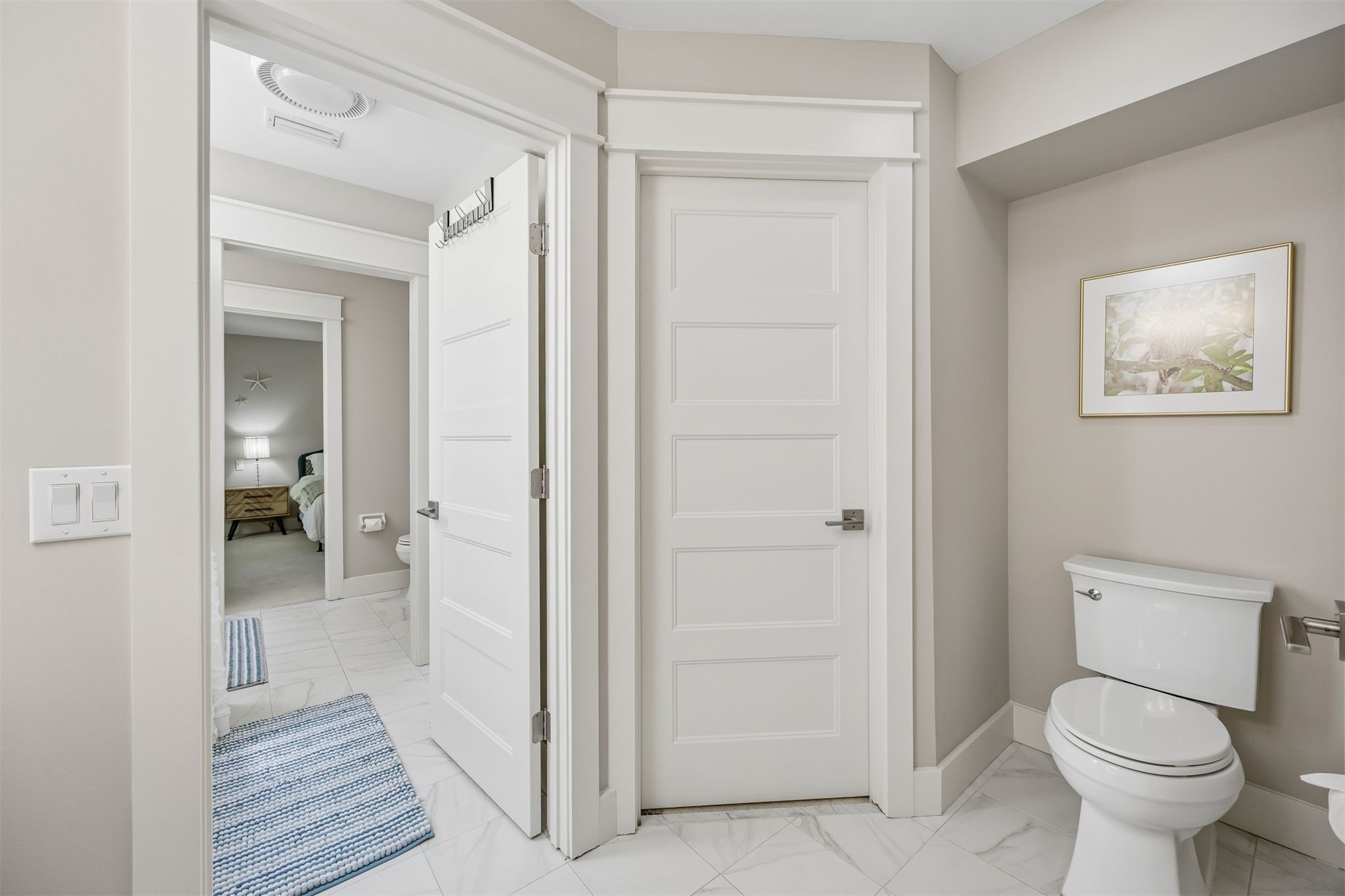 57 Laurel Oak Road Fernandina Beach, FL 32034 - Photo 28 of 65 Second bathroom upstairs well appointed for overnight guests