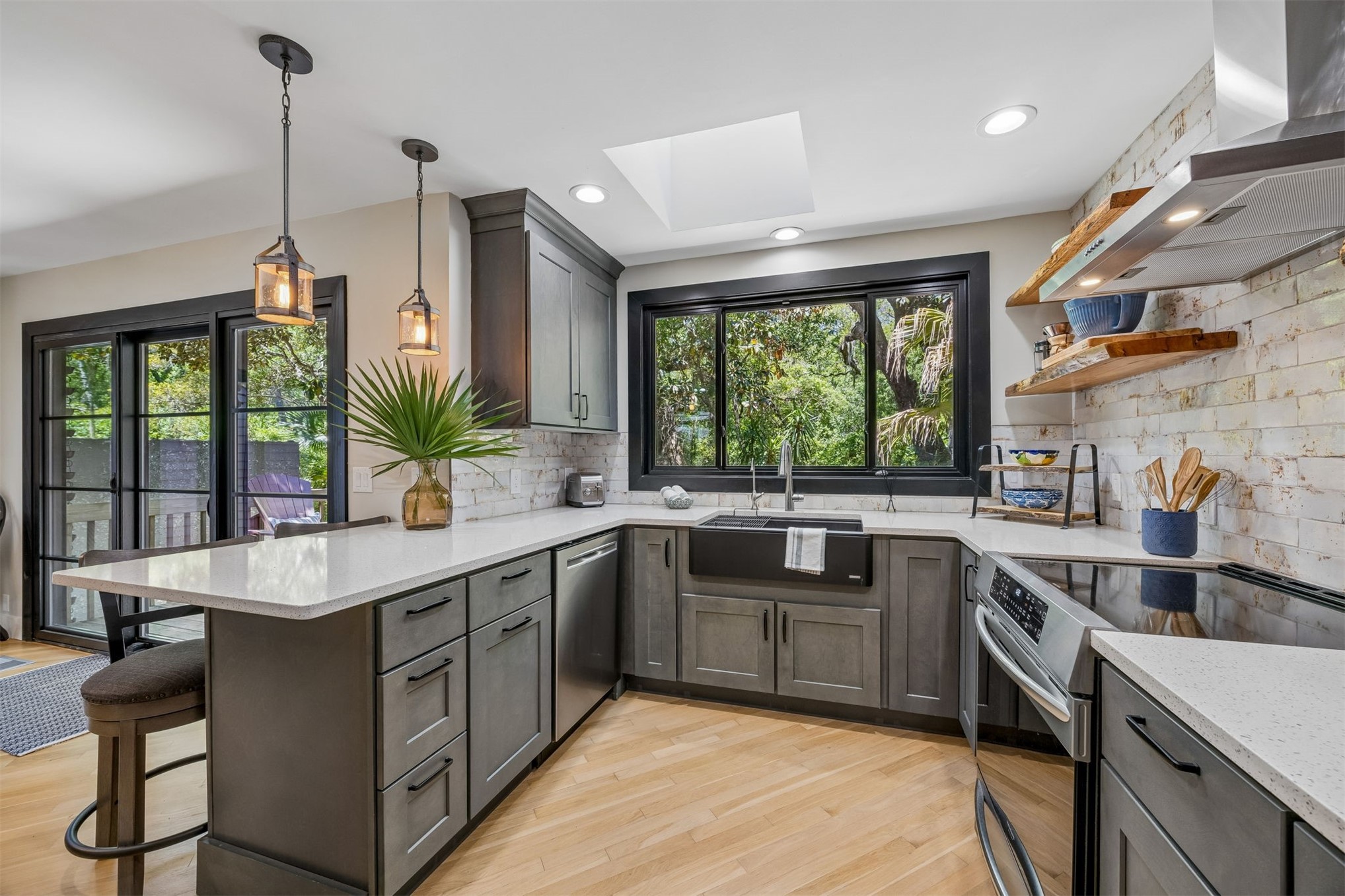 57 Laurel Oak Road Fernandina Beach, FL 32034 - Photo 10 of 65 Custom kitchen with quartz countertops & stunning preserve views