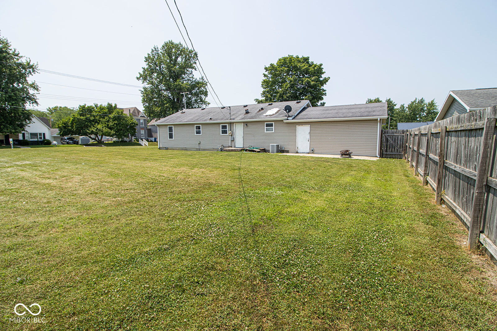 825 Rockshire Court Gas City, IN 46933 - Photo 35 of 41