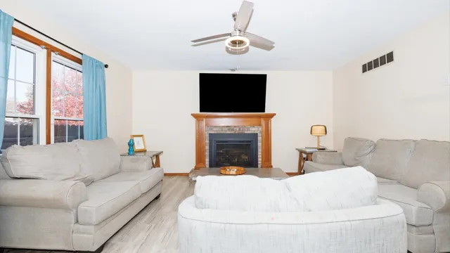 $290,000 | 1206 Chatham Lane, Bloomington, IL 61704