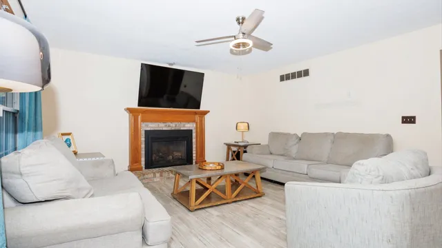 $290,000 | 1206 Chatham Lane, Bloomington, IL 61704