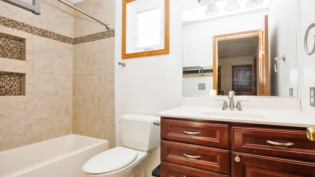 $290,000 | 1206 Chatham Lane, Bloomington, IL 61704