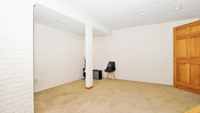 $290,000 | 1206 Chatham Lane, Bloomington, IL 61704