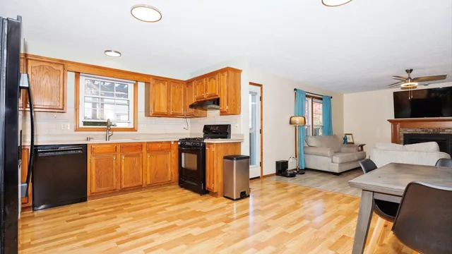 $290,000 | 1206 Chatham Lane, Bloomington, IL 61704