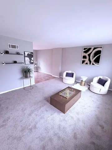 $74,999 | 32 Dunlap Road, Park Forest, IL 60466