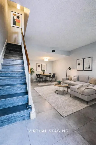 $2,000 | 560 Northwest 82nd Place, Unit 299, Miami, FL 33126