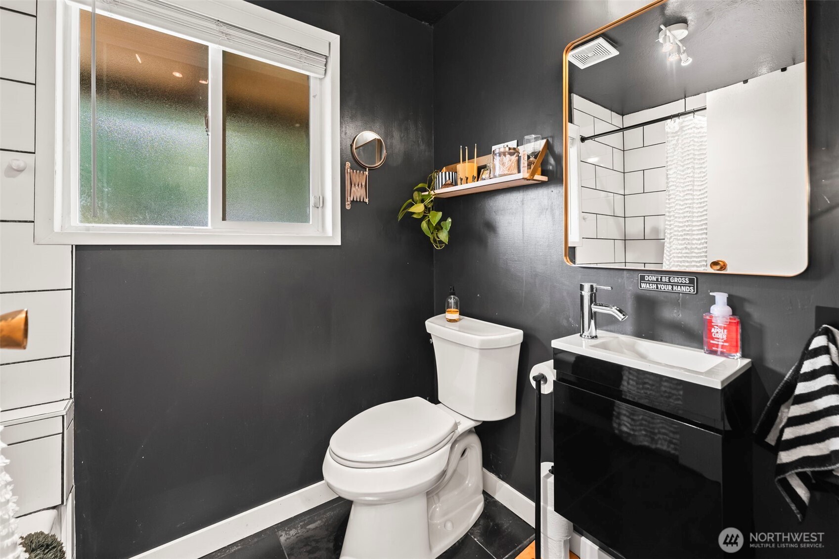 440 Northeast Gladwin Road Belfair, WA 98528 - Photo 19 of 39 Gallery Image 19