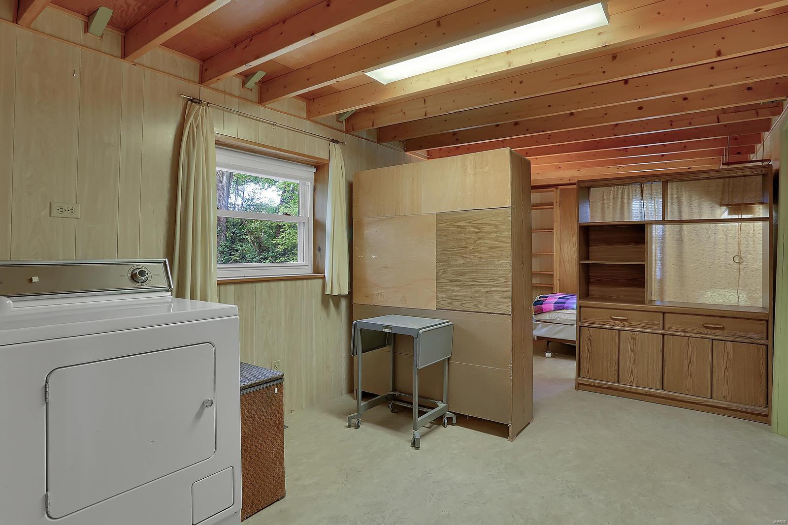 7017 Howdershell Road Hazelwood, MO 63042 - Photo 14 of 34 Gallery Image 14