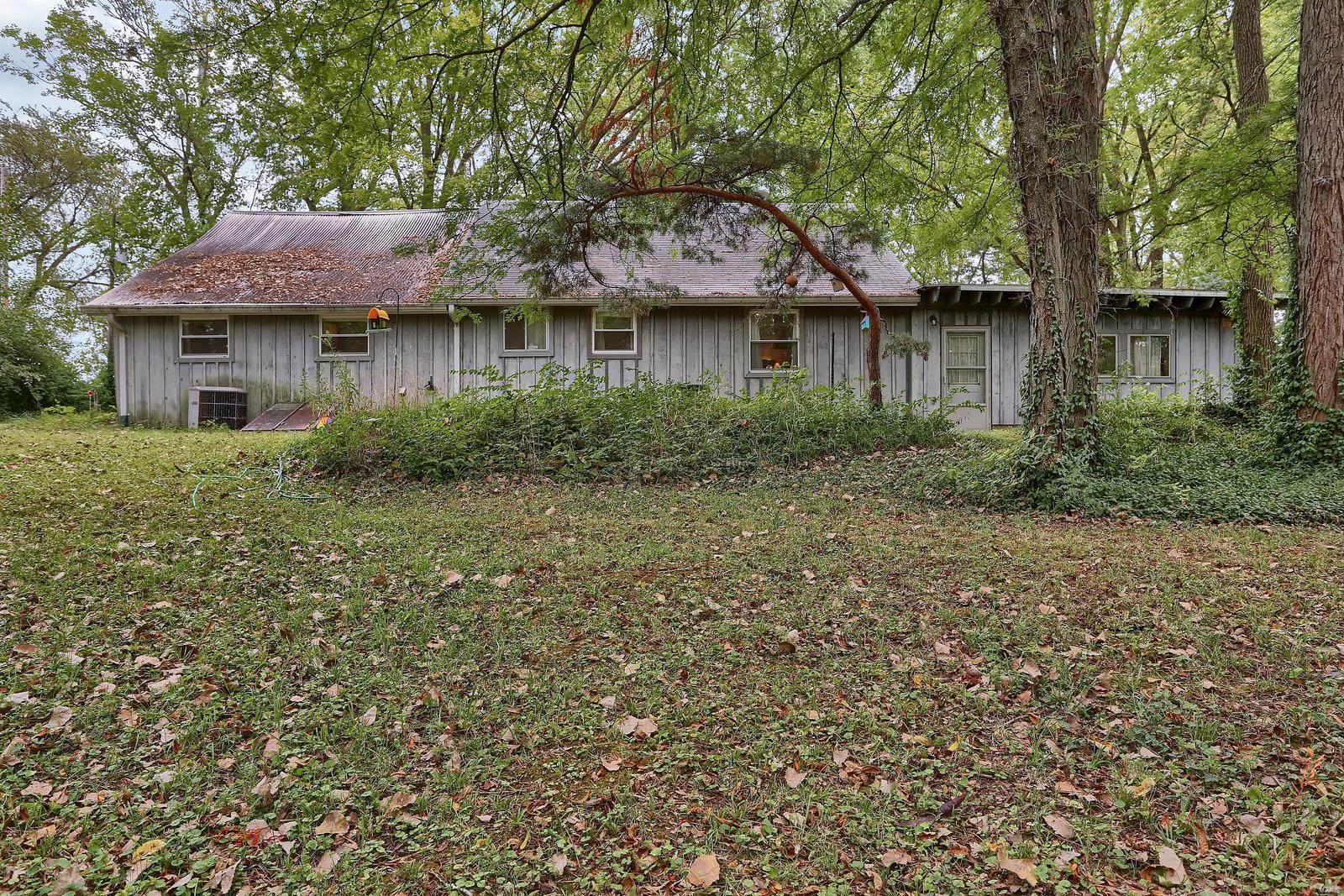 7017 Howdershell Road Hazelwood, MO 63042 - Photo 27 of 34 Gallery Image 27