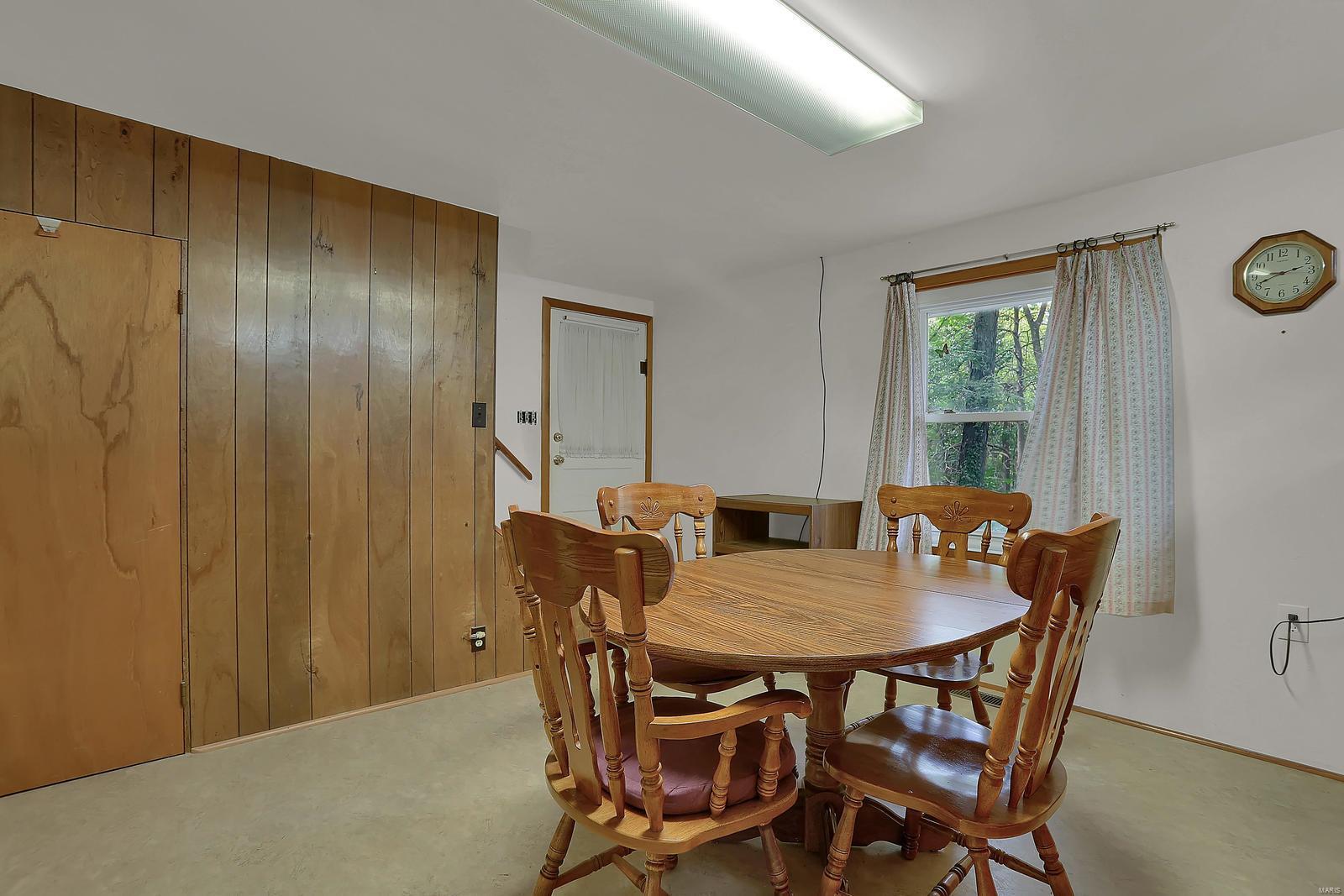 7017 Howdershell Road Hazelwood, MO 63042 - Photo 7 of 34 Gallery Image 7