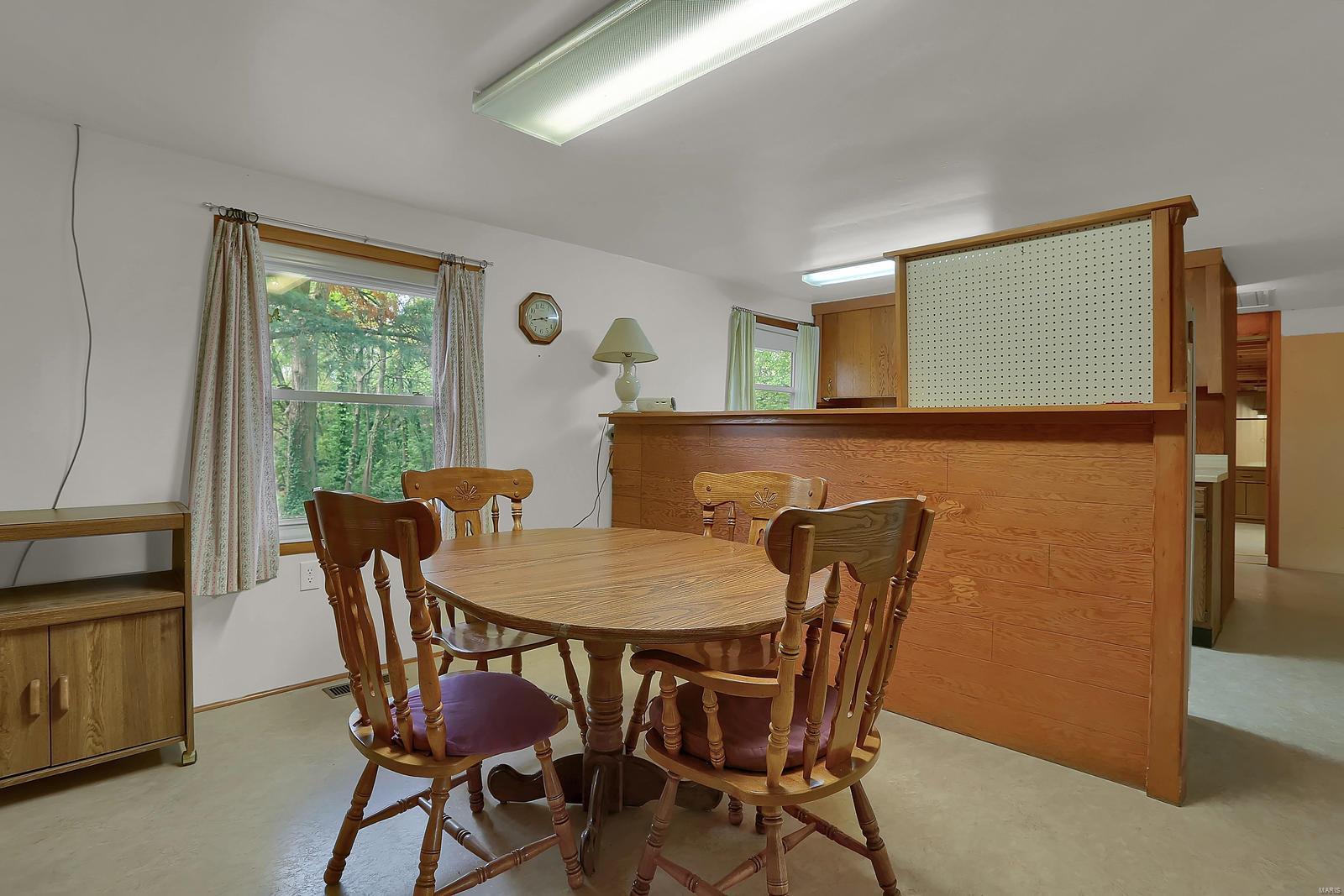 7017 Howdershell Road Hazelwood, MO 63042 - Photo 8 of 34 Gallery Image 8