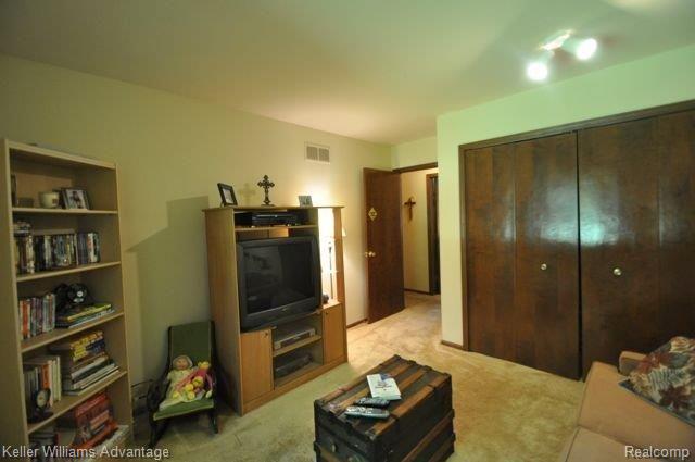2589 Cullen Road Howell, MI 48855 - Photo 16 of 25 15-Bedroom2-2.jpg