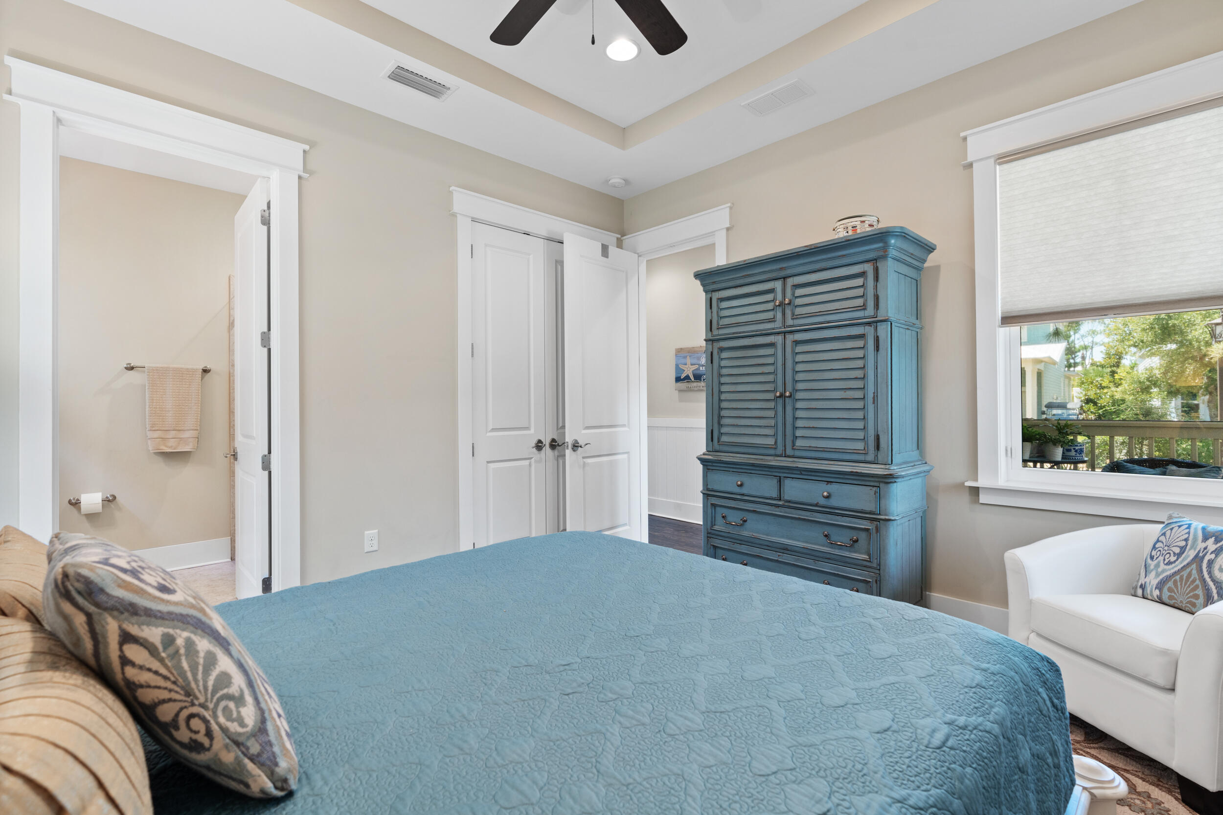 694 Flatwoods Forest Loop Santa Rosa Beach, FL 32459 - Photo 15 of 50 a bedroom with a bed and a couch