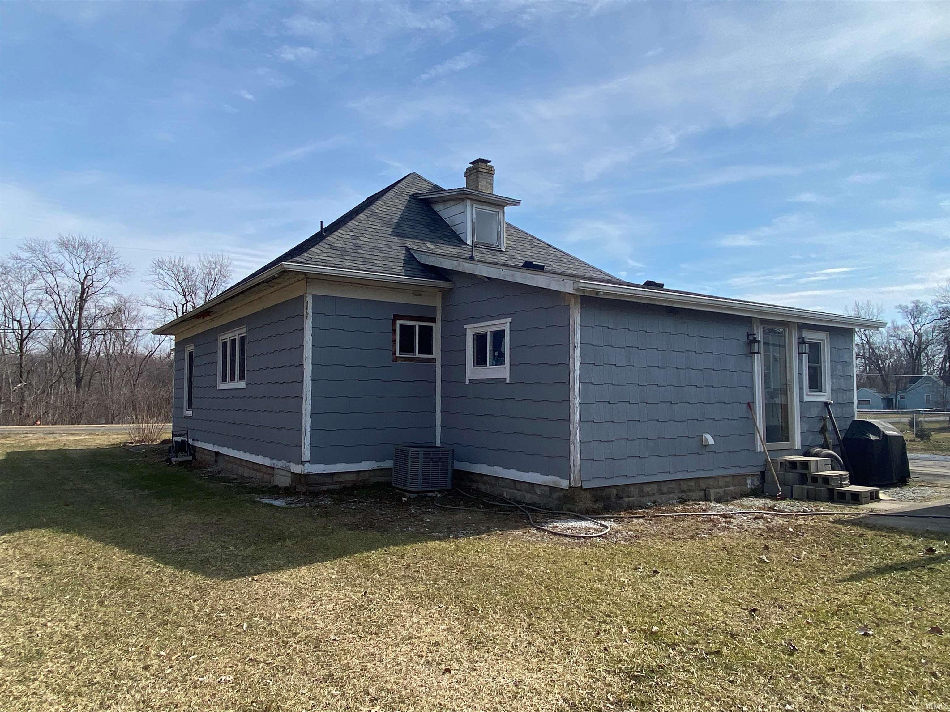 207 Trout Creek Road Bristol, IN 46507 - Photo 6 of 25