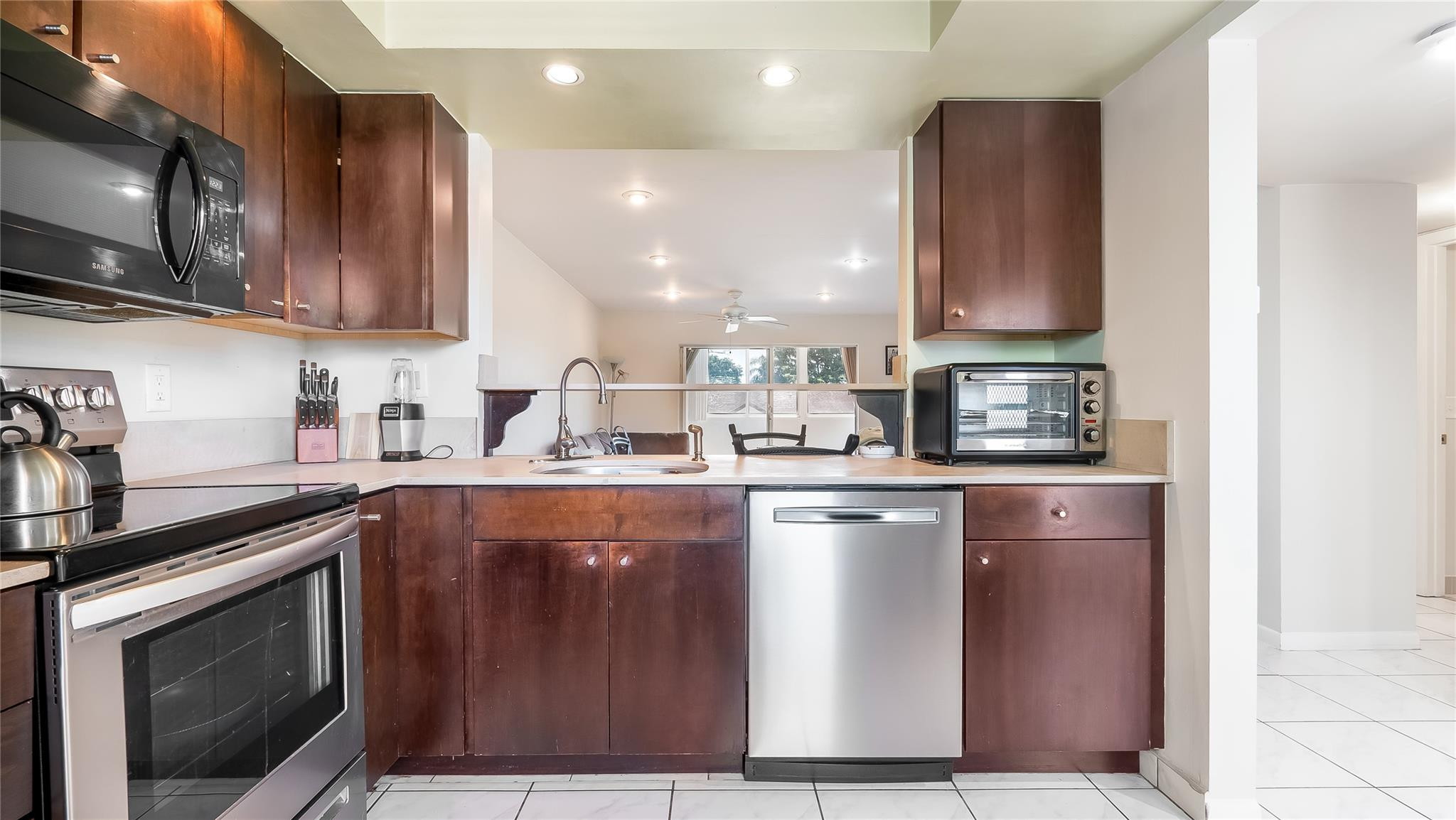 9220 Southwest 3rd Street, Unit 914 Boca Raton, FL 33428 - Photo 13 of 29 Photo 13
