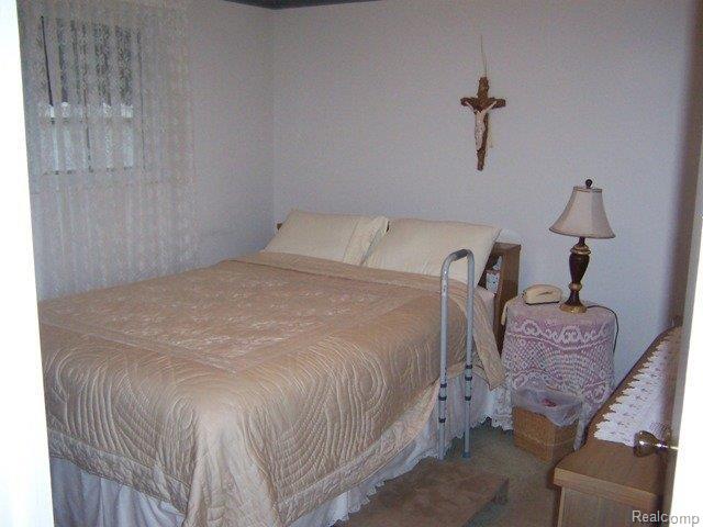 19044 Martin Road Roseville, MI 48066 - Photo 9 of 17 Martin 003.jpg