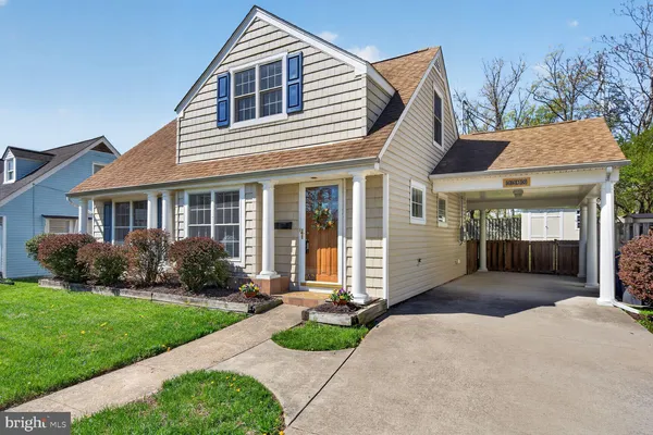 $760,000 | 6610 Cavalier Drive, Alexandria, VA 22307