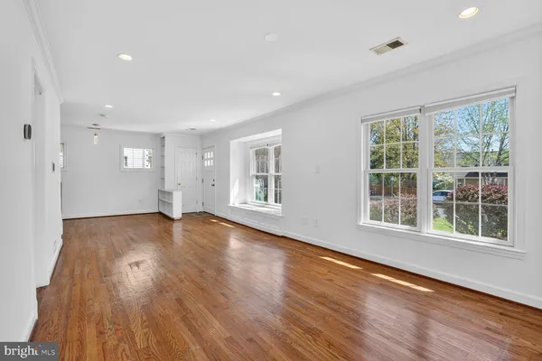 $760,000 | 6610 Cavalier Drive, Alexandria, VA 22307