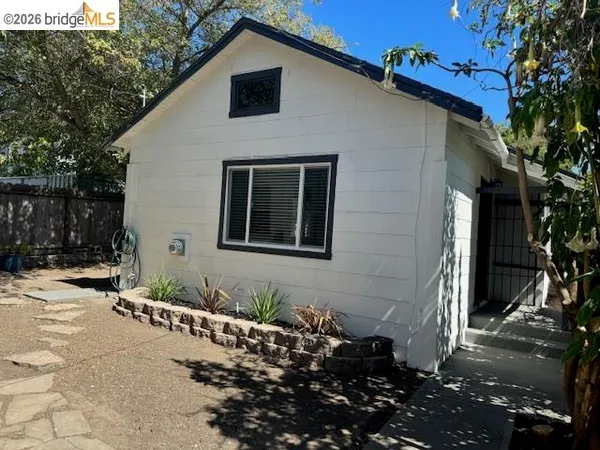 $1,425,000 | 3920 Clarke Street, Oakland, CA 94609