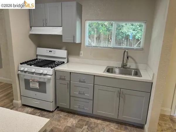 $1,425,000 | 3920 Clarke Street, Oakland, CA 94609