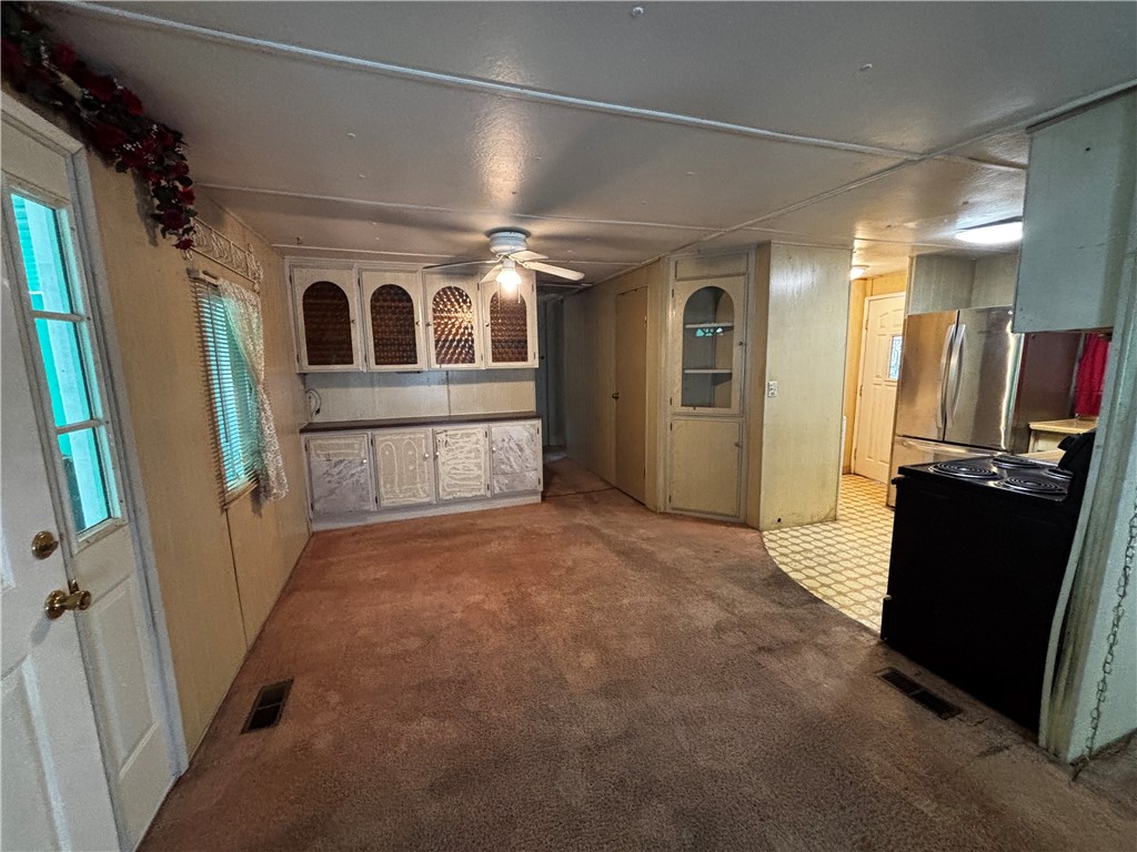 567 East Lassen, Unit 206 Chico, CA 95973 - Photo 8 of 28 Living Room to Dining