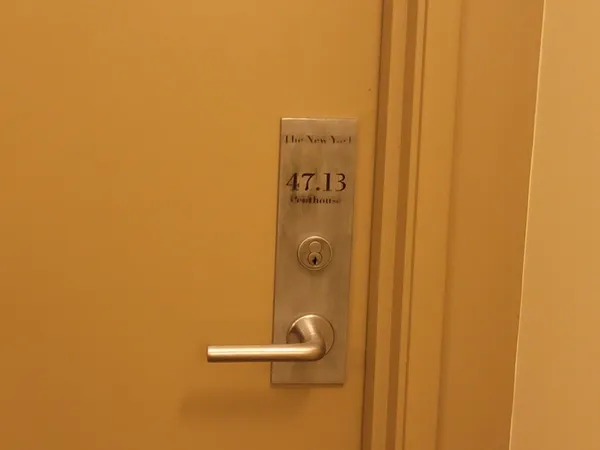 $4,200 | 3660 North Lake Shore Drive, Unit 4713, Chicago, IL 60613